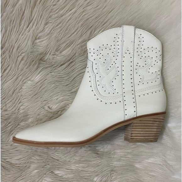 Dolce Vita White Leather Solow Studded Western Booties Cowboy Boots Western - Picture 4 of 10